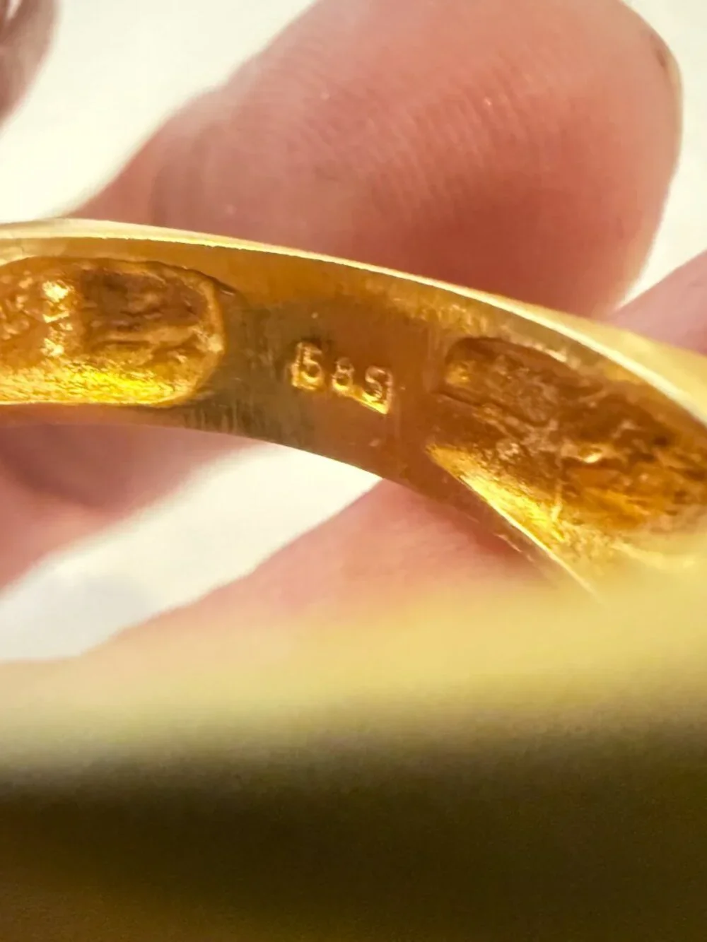 14K YELLOW WHITE GOLD MODERNIST GEOMETRIC BEZEL DIAMOND STATEMENT RIN SIZE 8.5